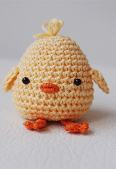 Amigurumi Chick in an Egg Shell