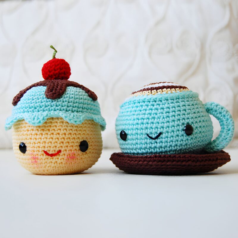 Amigurumi Crochet Coffee Cup and Cupcake