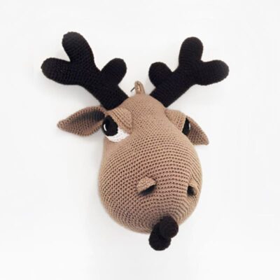 Crochet moose head mount