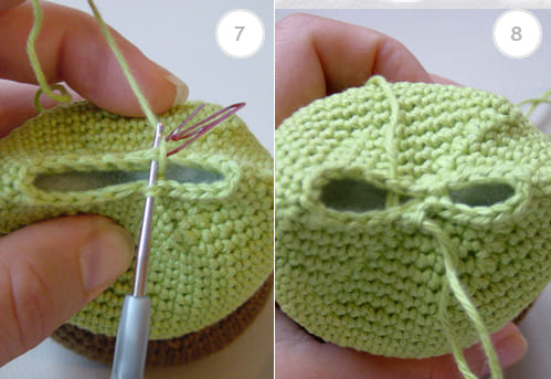 Crocheting owl's legs